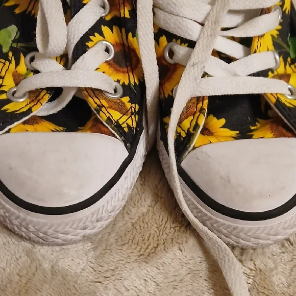 Converse Kids Sunflower Sneakers - Black and Yellow - Picture 5 of 7